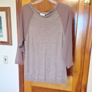 Soft Surroundings brown Crew Neck 3/4 Sleeve sweater shirt